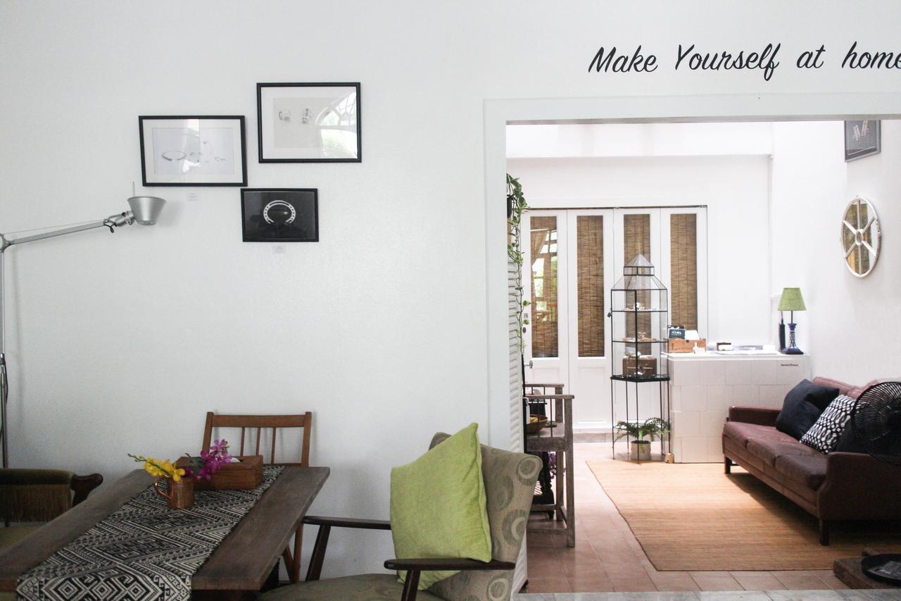 Bed and Breakfast Aster 9 House Bangkok Esterno foto